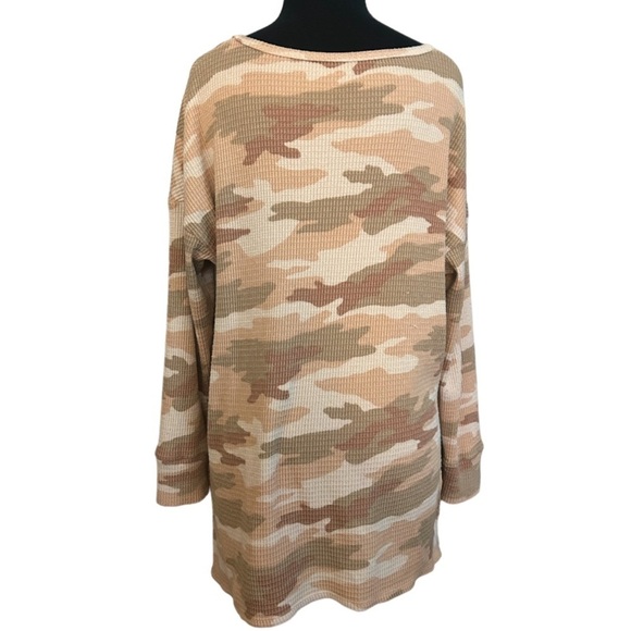 American Eagle Oversized Waffle Knit Pink Camo Top Size Small - Picture 4 of 7